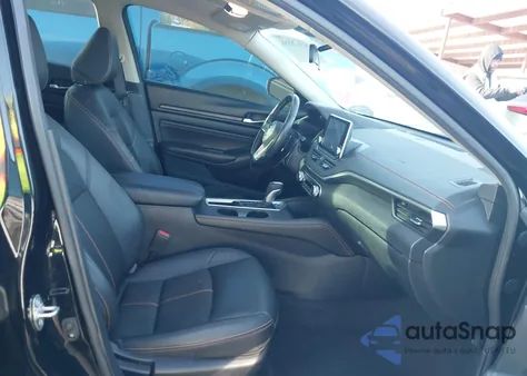 2022 Nissan Altima Sr Fwd z USA, uszkodzony, nr VIN 1N4BL4CV1NN326890